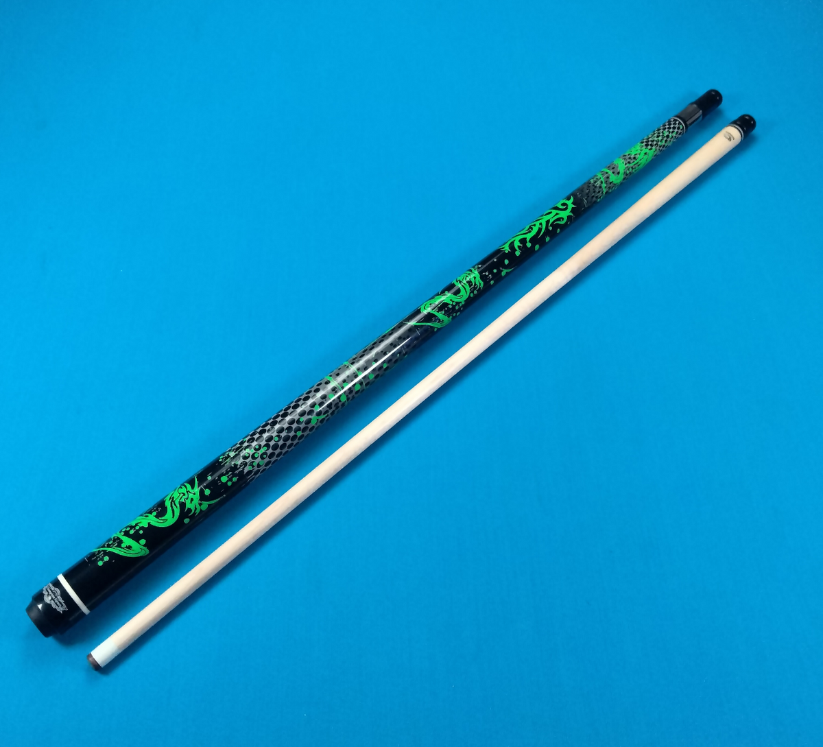 Champion DL3 -Green Dragon Pool Cue