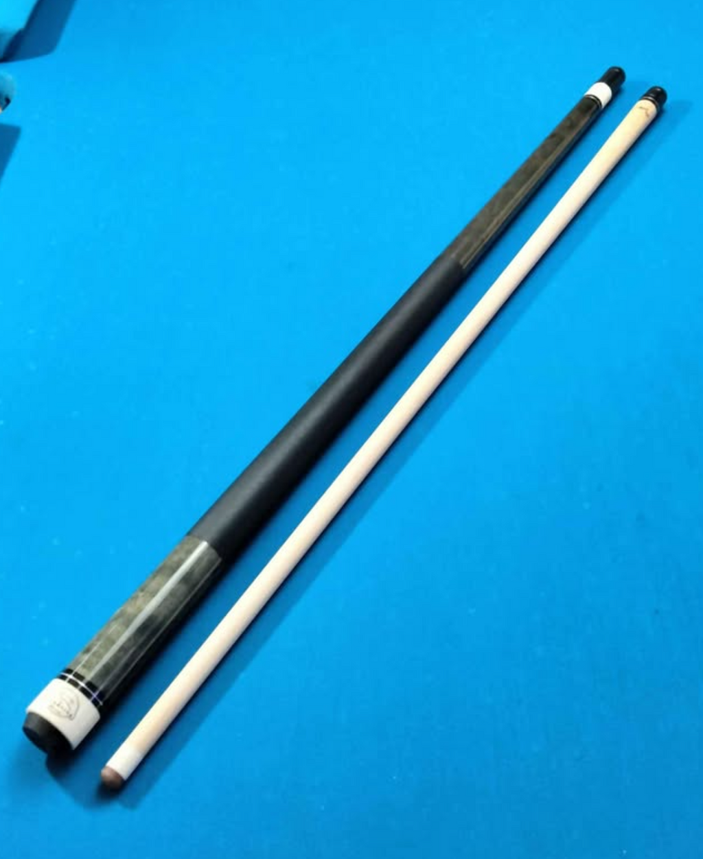 Champion ST14 Pool Cue – Smokey Grey | 12.5mm Pro Taper Shaft