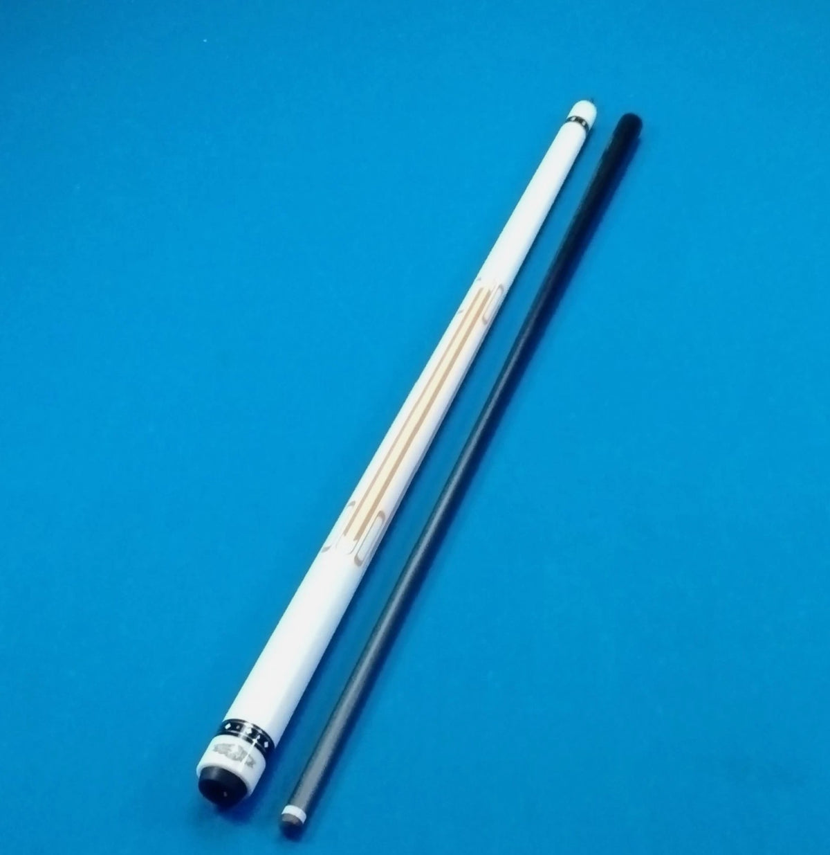 Champion S7-12 Carbon Fiber Uni-Loc Pool Cue