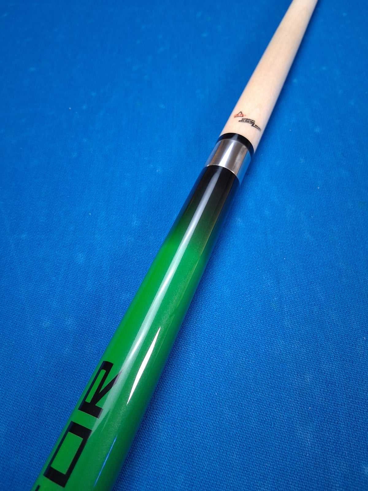 Champion Green Spider Pool Cue / Radial Joint