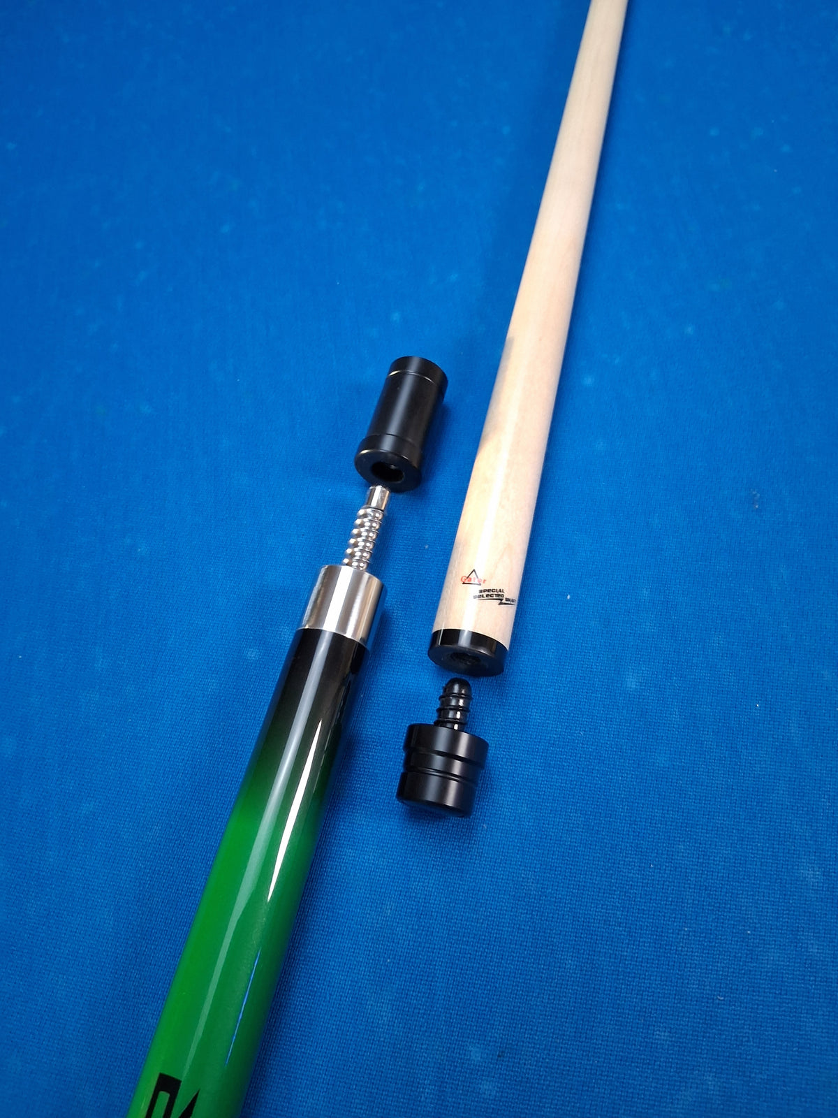 Champion Green Spider Pool Cue / Radial Joint