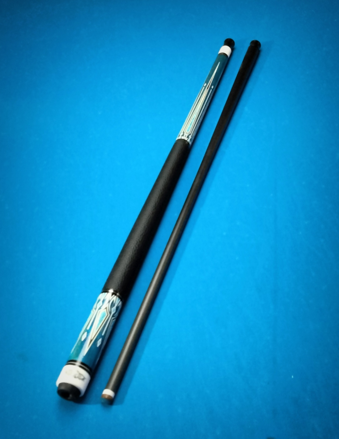 Champion 9-A5 Carbon Fiber 12.4mm Uni-Loc Pool Cue