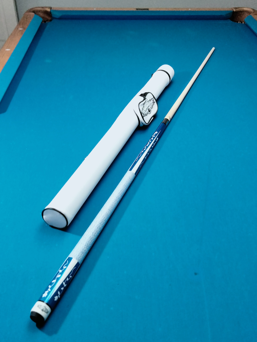 Champion SC-9 White & Blue Pool Cue 12mm – Hard Case, Joint Protectors & Glove Included