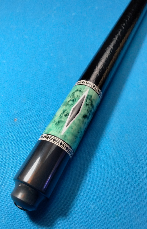 McDermott Lucky L55 Pool Cue – 19oz, Blue Burl, Includes Branded Case