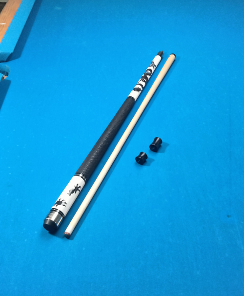 Champion DL2 Ice Dragon 12.5mm Uni-Loc Pool Cue + Joint Protectors