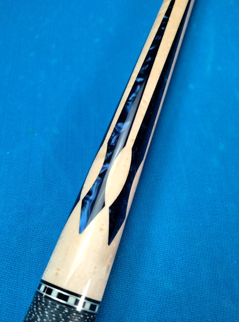 Lucasi  Custom LZ2004NB Zero Flex point Uni-Loc Pool Cue
