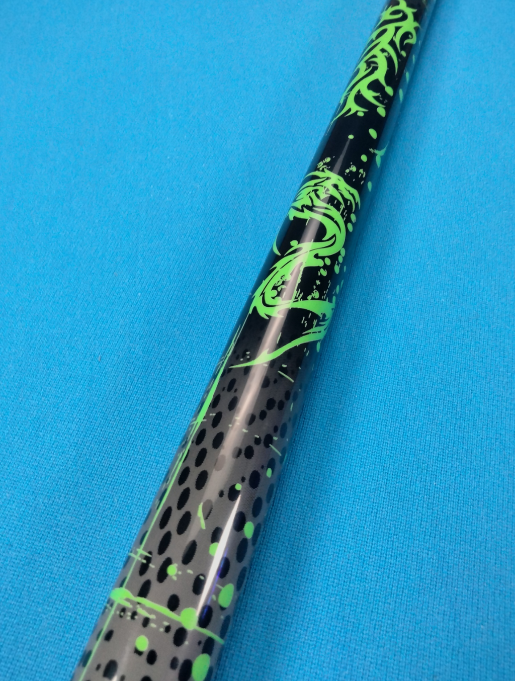 Champion DL3 -Green Dragon Pool Cue