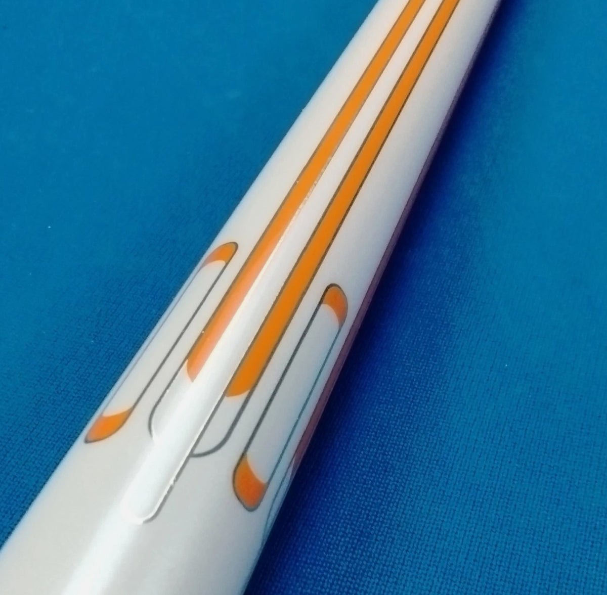Champion S7-12 Carbon Fiber Uni-Loc Pool Cue